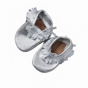 Small Shop Handmade Silver leather moccasins, size 3/4, Great Condition